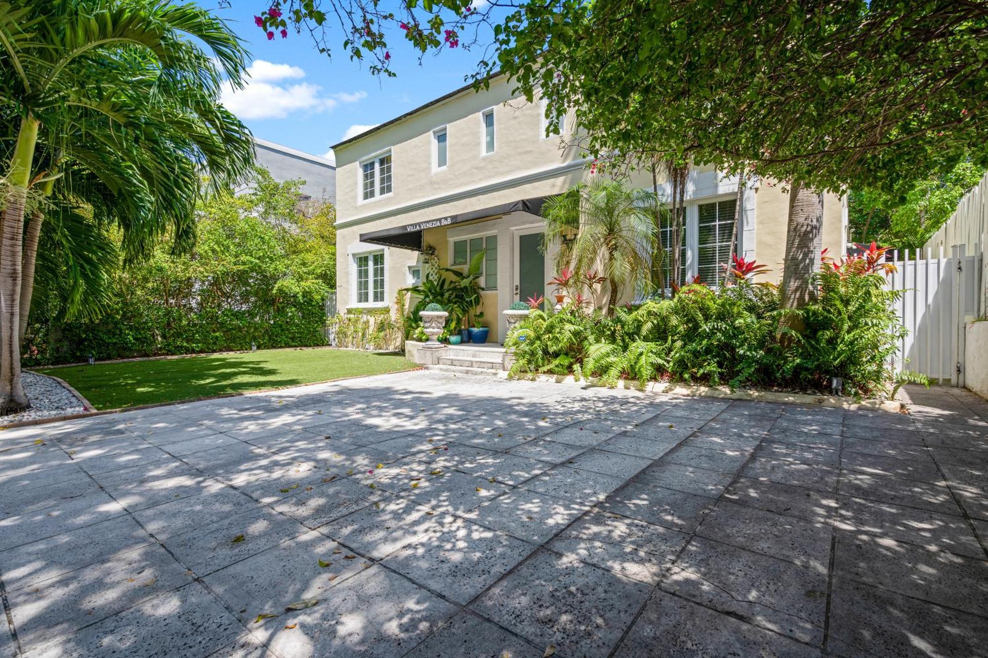 Villa Venezia Bb Miami Beach Exterior photo
