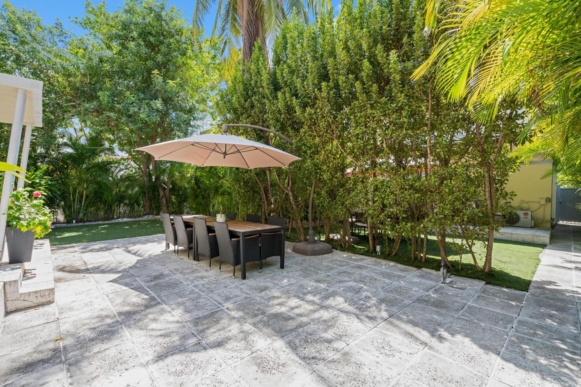 Villa Venezia Bb Miami Beach Exterior photo